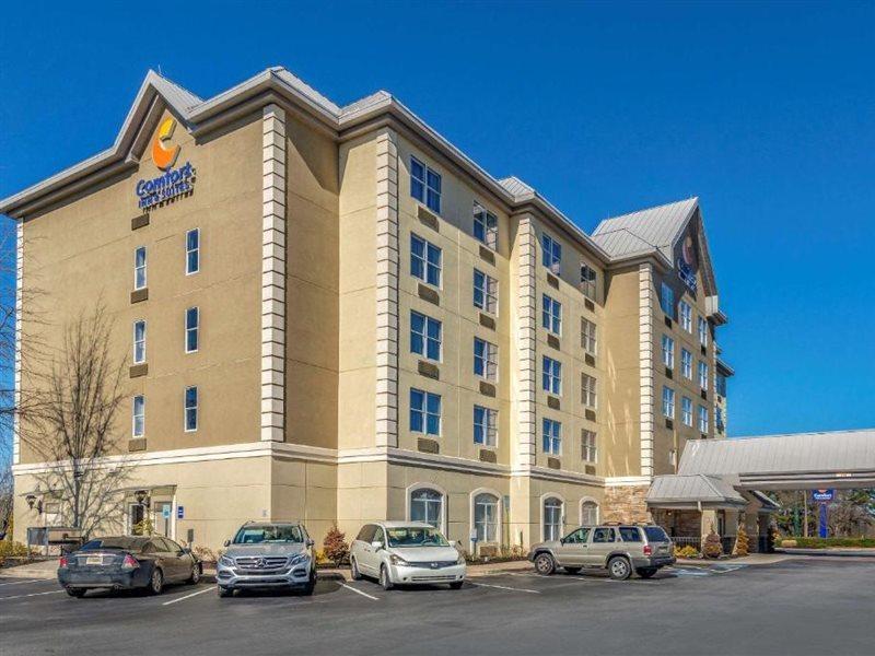 Comfort Inn & Suites Near Six Flags Лития-Спрингс Экстерьер фото