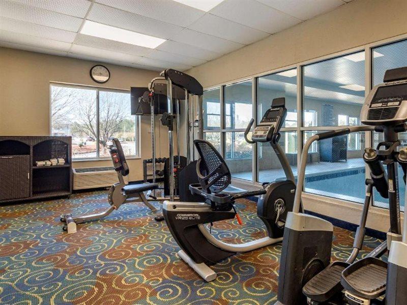 Comfort Inn & Suites Near Six Flags Лития-Спрингс Экстерьер фото