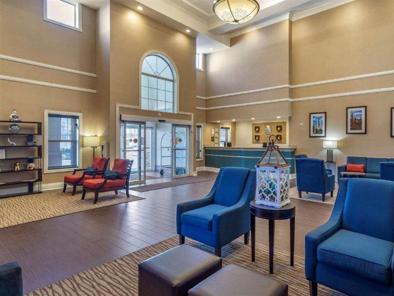 Comfort Inn & Suites Near Six Flags Лития-Спрингс Экстерьер фото