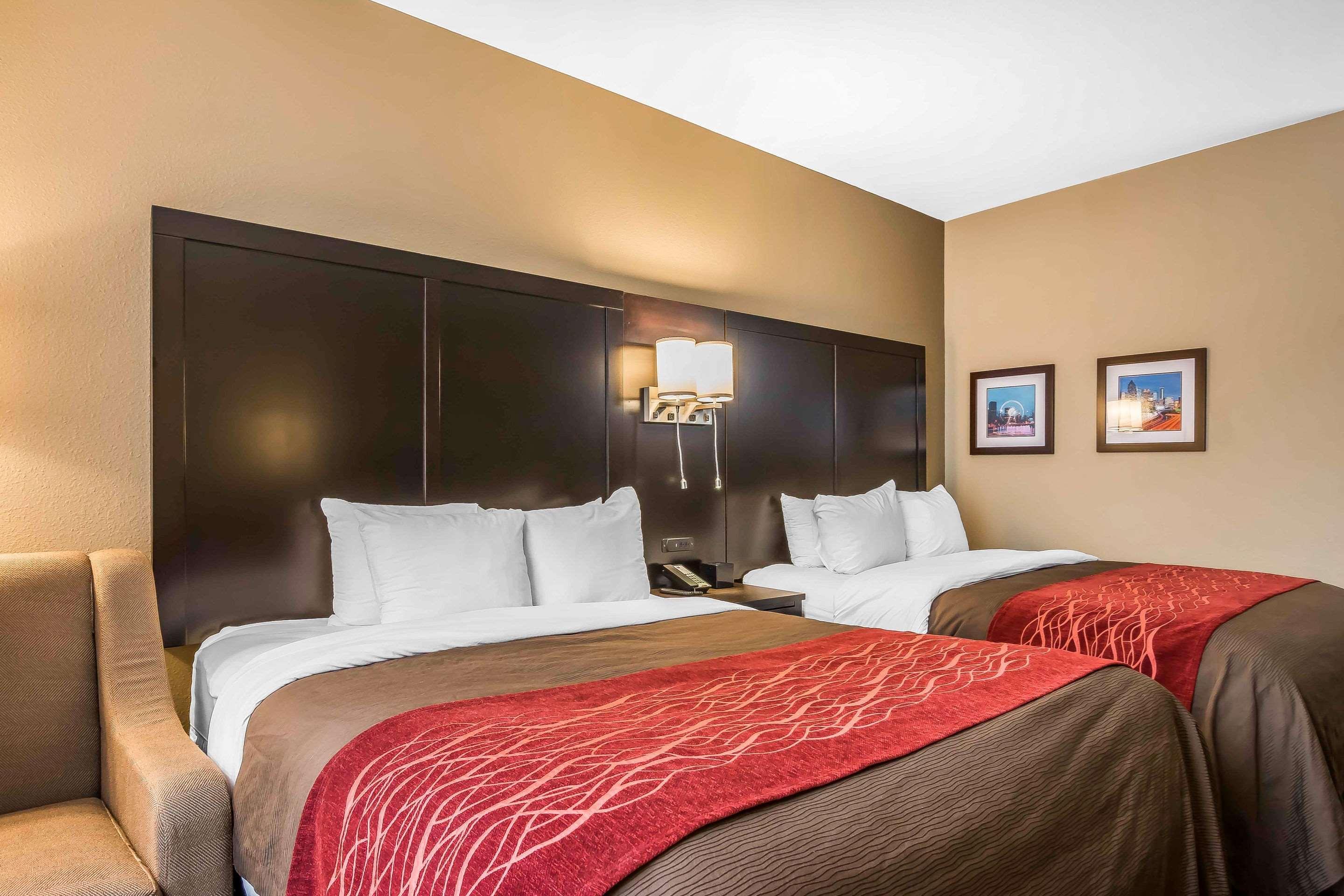 Comfort Inn & Suites Near Six Flags Лития-Спрингс Экстерьер фото