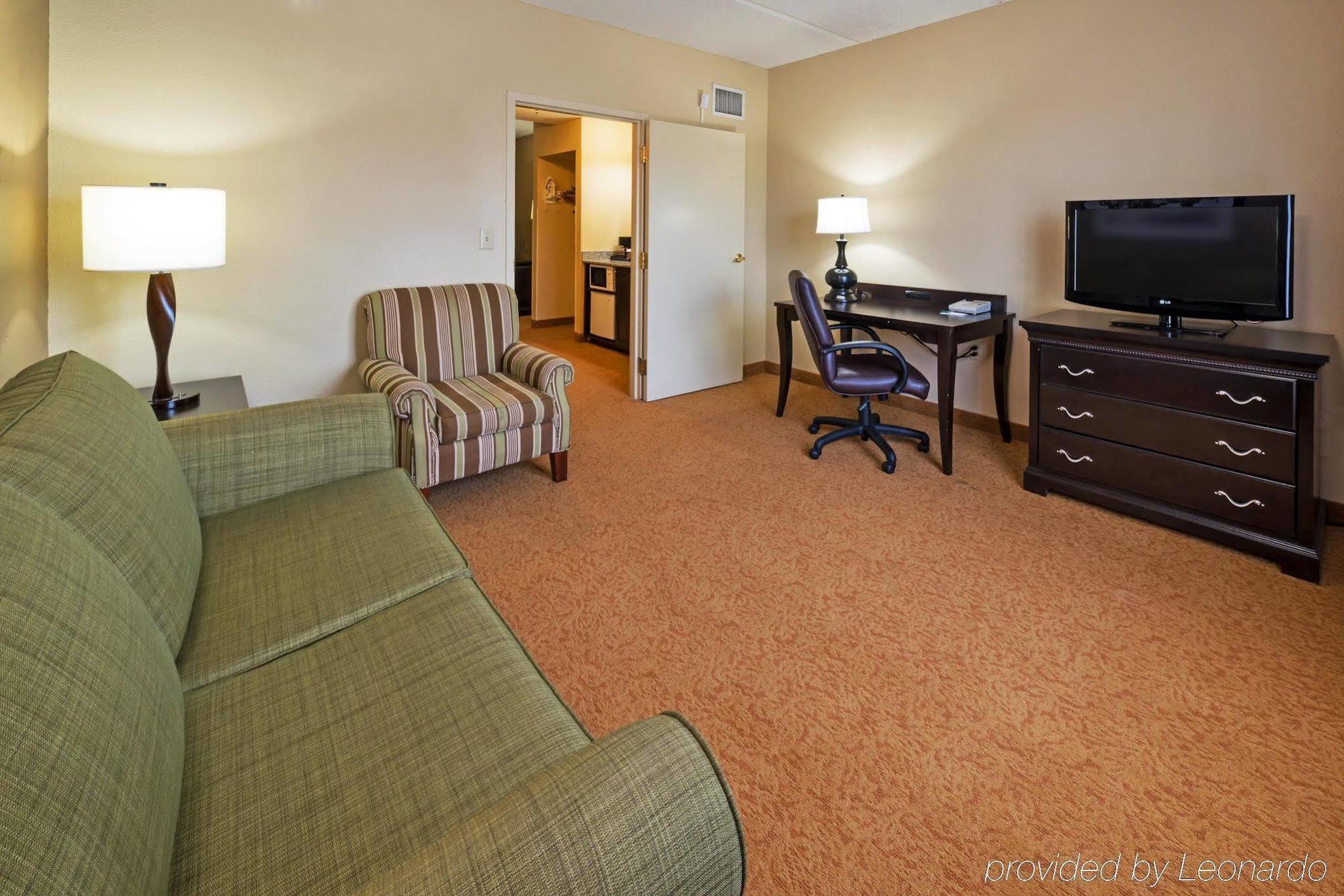 Comfort Inn & Suites Near Six Flags Лития-Спрингс Экстерьер фото